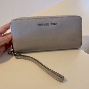 Michael Kors Wallet Gray